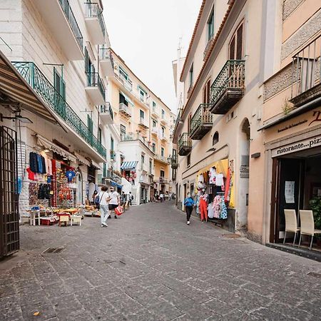 White Amalfi Centro Storico By Italianhost Appartement Buitenkant foto