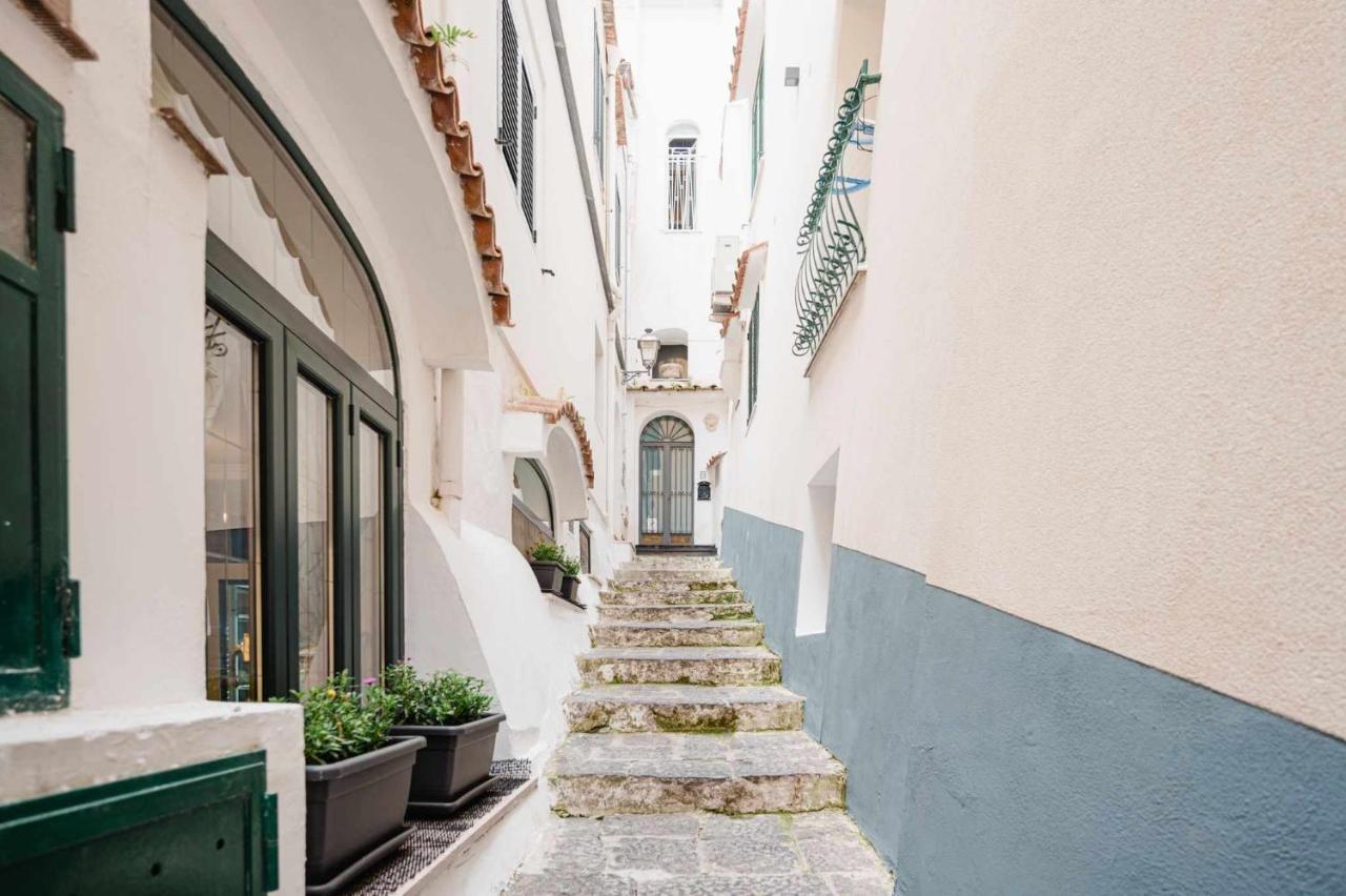 White Amalfi Centro Storico By Italianhost Appartement Buitenkant foto
